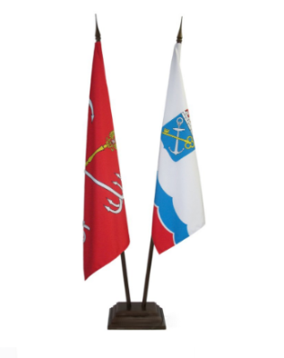 Флагшток напольный деревянный с основанием Пирамида (бук) 2 штока 2,2 м